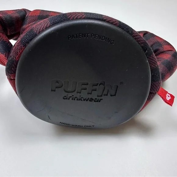 Puffin Can Cooler Peanuts Charlie Brown The Feller Brick Red Flannel Koozie NWT - Picture 3 of 4